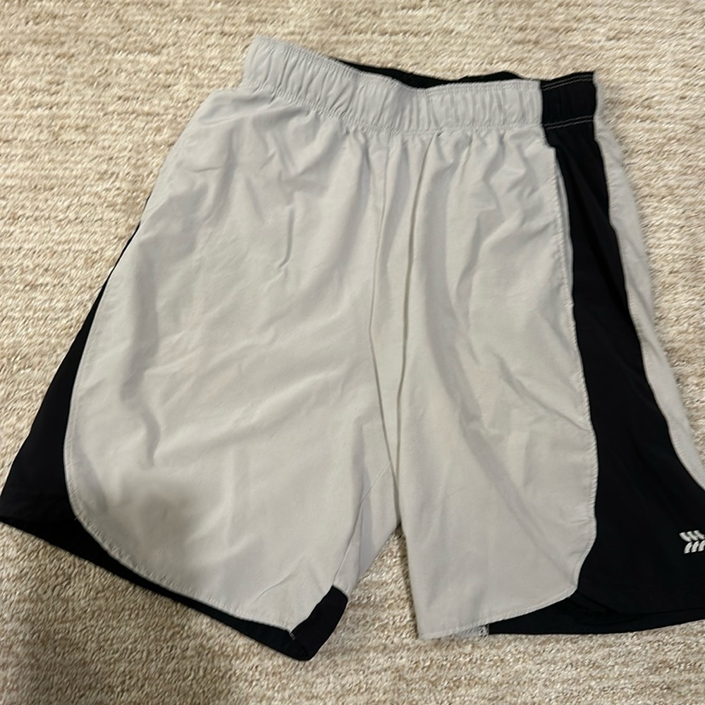 All in motion shorts